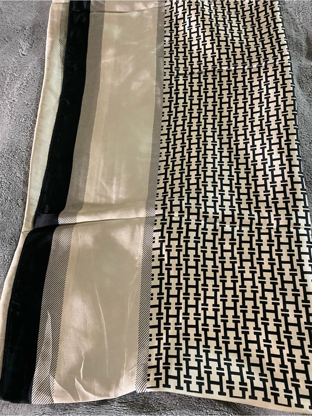Black and Cream Geometric  Scarf 180x90cm